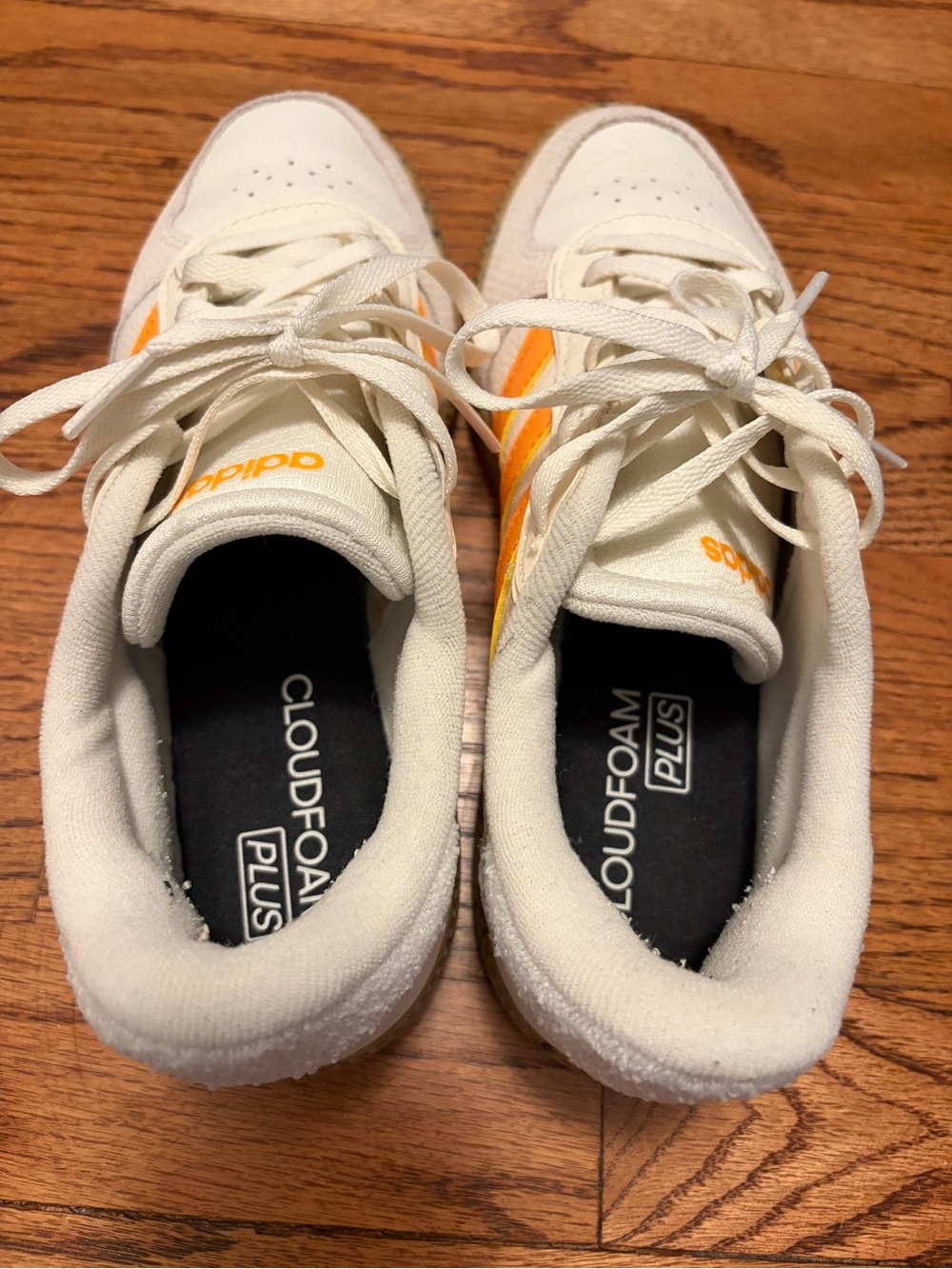 adidas Cream and Orange Cloudfoam Plus Low-Top Sneakers